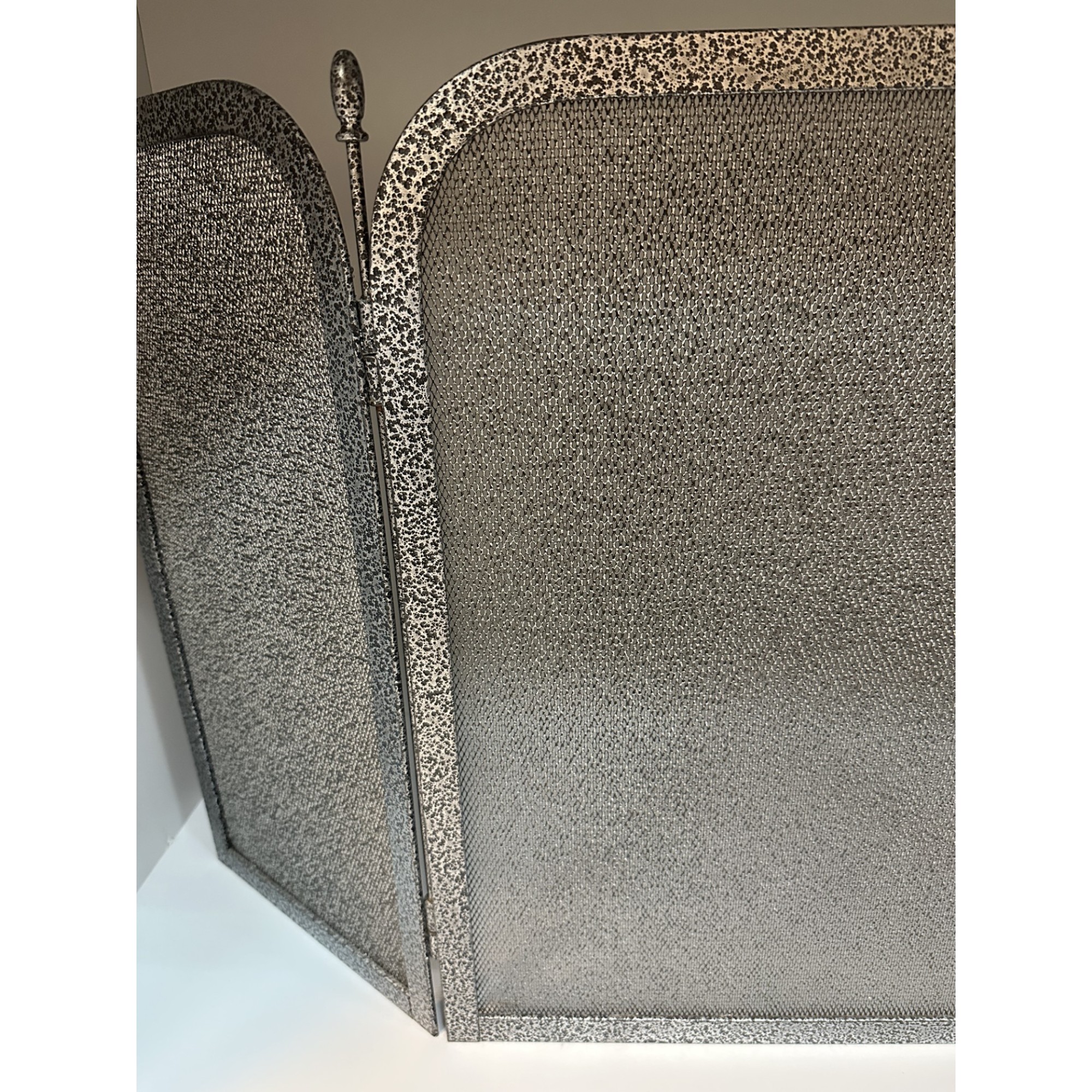 Τρίφυλλη Κάλυψη Τζακιού 50,5Χ95εκ. Ασημί Σφυρήλατη